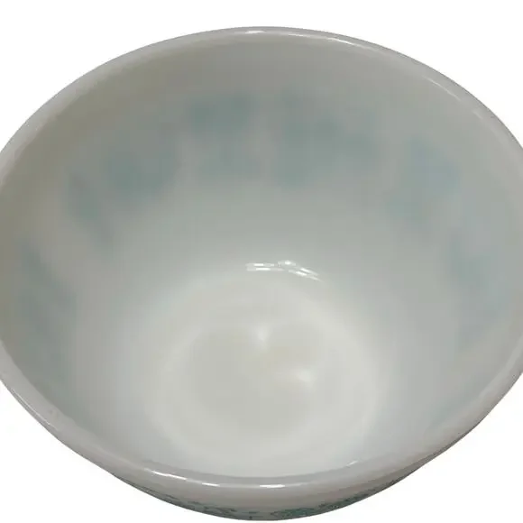 PYREX Amish Butterprint 402 Nesting Bowl | 1.5 qt - Picture 3 of 4
